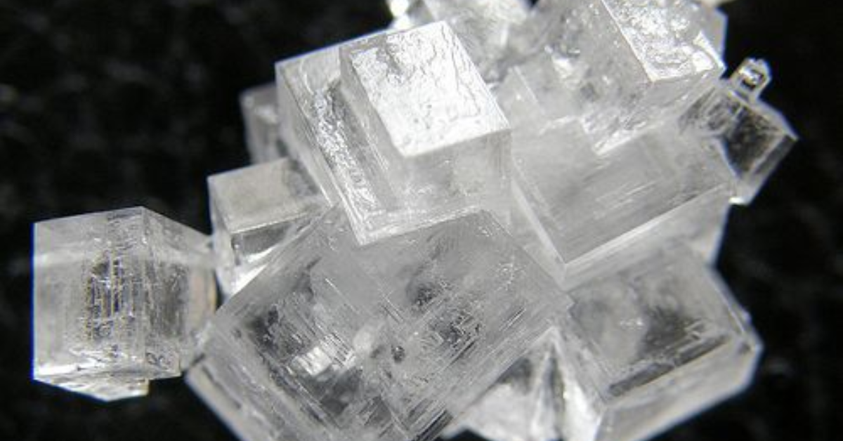 Chất rắn kết tinh là gì