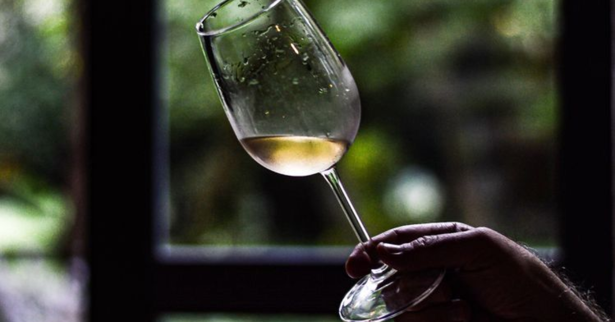Rủi ro khi uống một ly rượu vang mỗi ngày