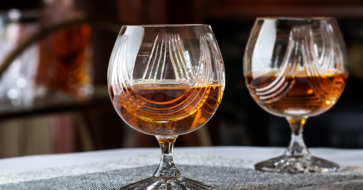 Đặc điểm của ly Brandy