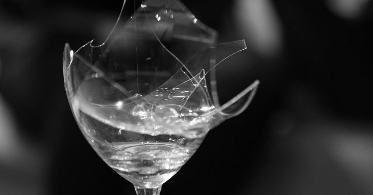 Nguyên nhân chính khiến ly thủy tinh bị nứt vỡ