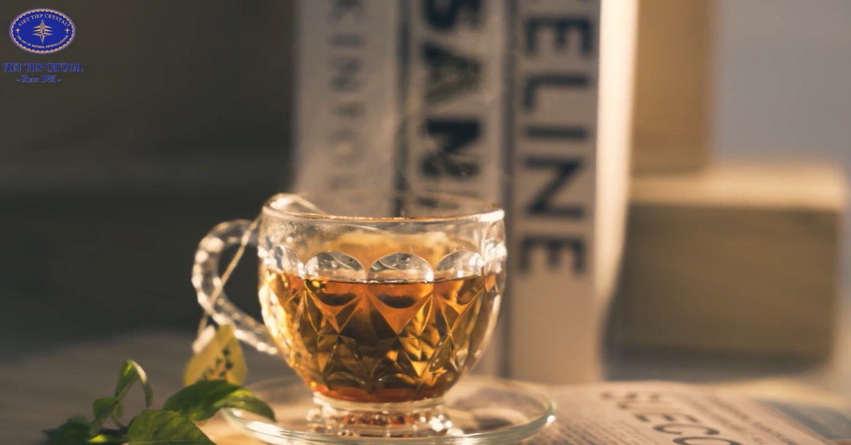 Dấu ấn chuyển mình: Pha lê bước vào từng căn bếp Việt