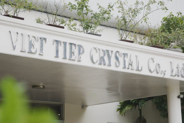 Mở bài Gợi cảm xúc – Một hành trình không chỉ đong đếm bằng năm tháng